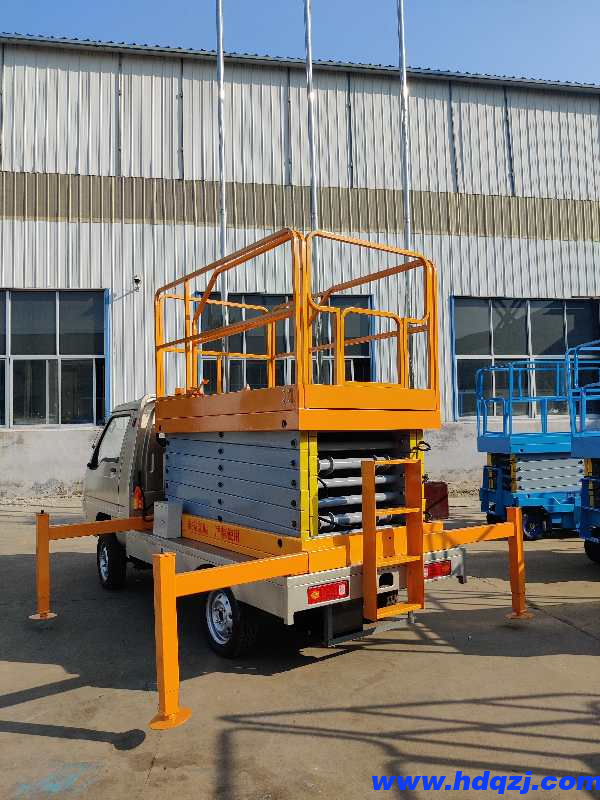 電動(dòng)車載式高空作業(yè)平臺(tái) 電動(dòng)車載式高空作業(yè)平臺(tái)