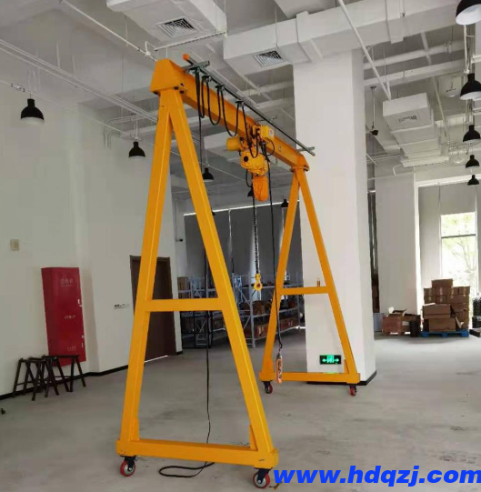 移動龍門吊結(jié)構(gòu) 移動龍門吊結(jié)構(gòu)