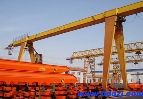 MH型電動葫蘆門式起重機(jī)(箱型式) MH型電動葫蘆門式起重機(jī)(箱型式)