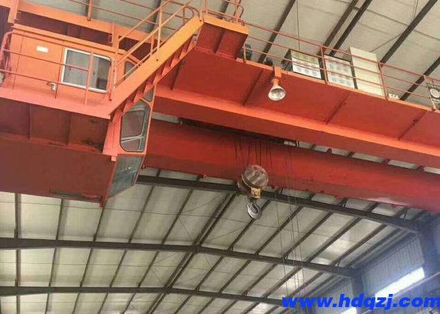 雙梁橋式起重機(jī) 雙梁橋式起重機(jī)